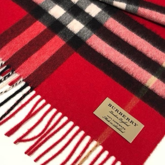 Burberry authentic classic check cashmere scarf - Picture 4 of 9